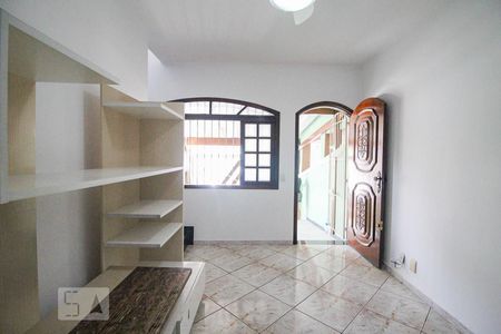 Sala de casa para alugar com 2 quartos, 105m² em Vila Mazzei, São Paulo