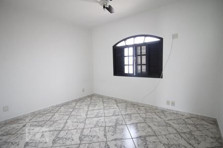 Quarto de casa para alugar com 2 quartos, 105m² em Vila Mazzei, São Paulo