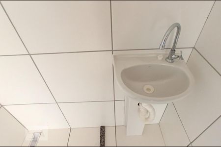 Banheiro de apartamento para alugar com 1 quarto, 33m² em Ceilândia Norte (ceilândia), Brasília