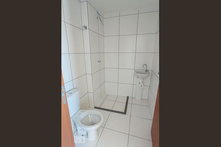 Banheiro de apartamento para alugar com 1 quarto, 33m² em Ceilândia Norte (ceilândia), Brasília