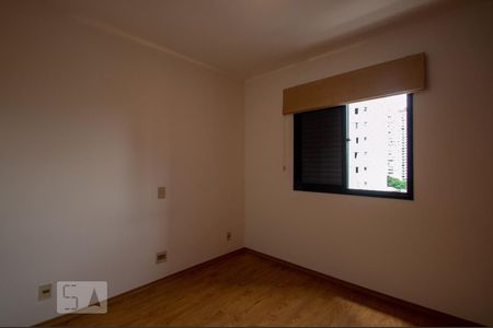 Suíte de apartamento para alugar com 3 quartos, 100m² em Santo Amaro, São Paulo