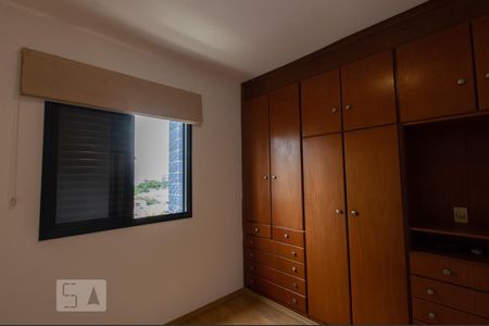 Suíte de apartamento para alugar com 3 quartos, 100m² em Santo Amaro, São Paulo