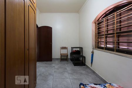 Casa à venda com 432m², 3 quartos e 5 vagas Casa à venda com 432m², 3 quartos e 5 vagasQuarto 2