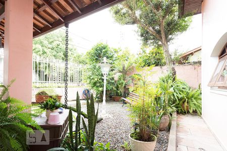 Casa à venda com 432m², 3 quartos e 5 vagas Casa à venda com 432m², 3 quartos e 5 vagasJardim