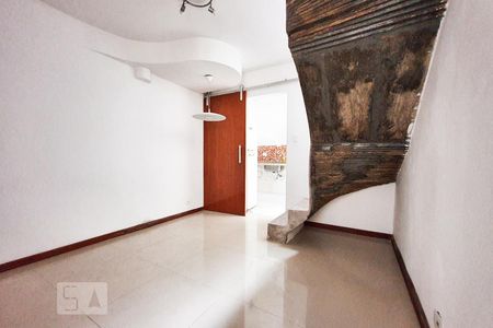 Sala de casa de condomínio para alugar com 2 quartos, 50m² em Vila Santana, São Paulo