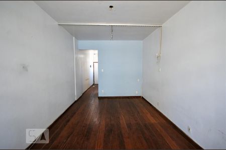 Sala/Quarto de apartamento para alugar com 1 quarto, 48m² em Centro, Rio de Janeiro