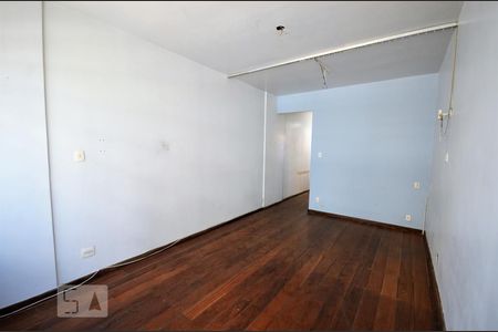 Sala/Quarto de apartamento para alugar com 1 quarto, 48m² em Centro, Rio de Janeiro