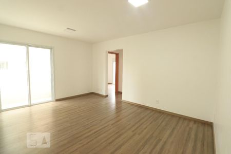 Sala de apartamento para alugar com 2 quartos, 64m² em Centro, Santo André