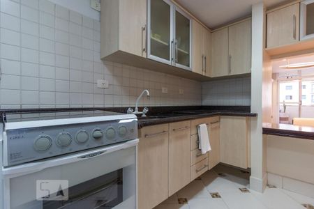 Apartamento à venda com 68m², 1 quarto e 1 vaga Apartamento à venda com 68m², 1 quarto e 1 vagaCozinha