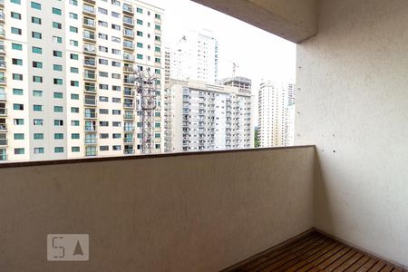 Varanda de apartamento para alugar com 1 quarto, 68m² em Alphaville Industrial, Barueri