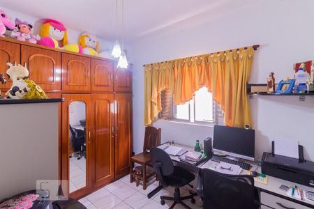 Casa à venda com 200m², 5 quartos e 2 vagas Casa à venda com 200m², 5 quartos e 2 vagasQuarto 2