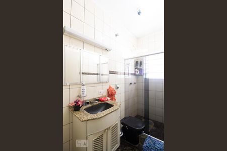 Casa à venda com 200m², 5 quartos e 2 vagas Casa à venda com 200m², 5 quartos e 2 vagasBanheiro