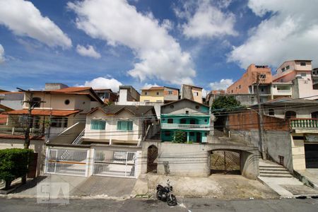 Casa à venda com 200m², 5 quartos e 2 vagas Casa à venda com 200m², 5 quartos e 2 vagasVista da Varanda