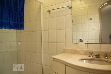 Banheiro da Suíte de casa à venda com 3 quartos, 144m² em Planalto Paulista, São Paulo