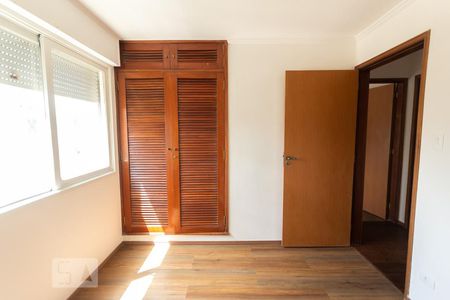 Quarto 1 de apartamento para alugar com 2 quartos, 70m² em Perdizes, São Paulo