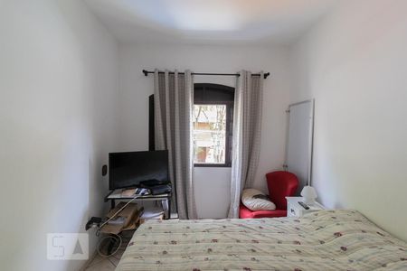 Casa para alugar com 248m², 4 quartos e 6 vagas Casa para alugar com 248m², 4 quartos e 6 vagasDormitório 1