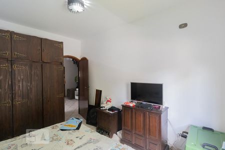 Casa para alugar com 248m², 4 quartos e 6 vagas Casa para alugar com 248m², 4 quartos e 6 vagasDormitório 2