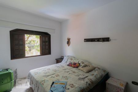 Casa para alugar com 248m², 4 quartos e 6 vagas Casa para alugar com 248m², 4 quartos e 6 vagasDormitório 2