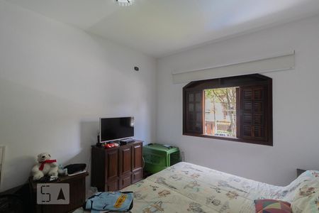 Casa para alugar com 248m², 4 quartos e 6 vagas Casa para alugar com 248m², 4 quartos e 6 vagasDormitório 2