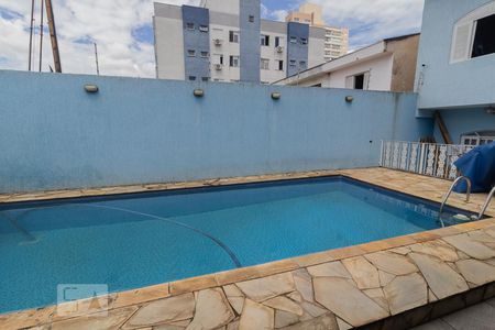 Casa para alugar com 248m², 4 quartos e 6 vagas Casa para alugar com 248m², 4 quartos e 6 vagasPiscina