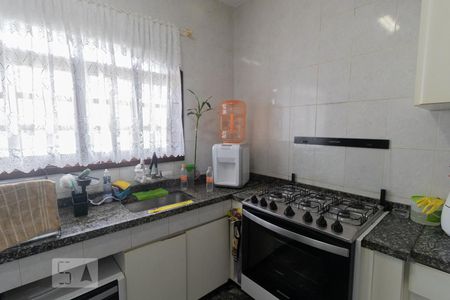 Casa para alugar com 248m², 4 quartos e 6 vagas Casa para alugar com 248m², 4 quartos e 6 vagasCozinha