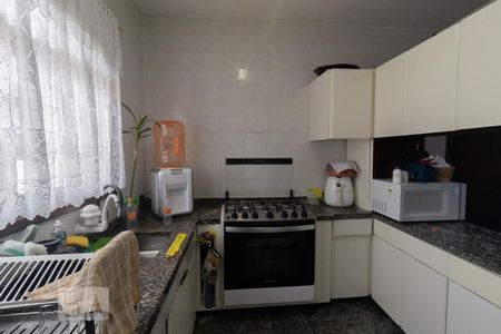 Casa para alugar com 248m², 4 quartos e 6 vagas Casa para alugar com 248m², 4 quartos e 6 vagasCozinha