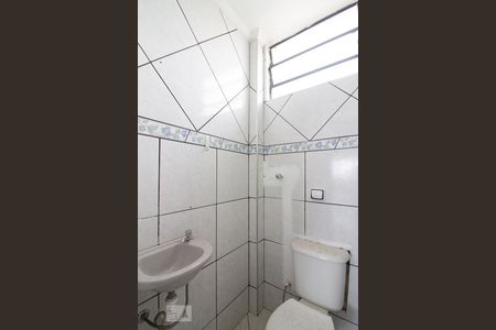 Banheiro de kitnet/studio para alugar com 1 quarto, 54m² em Centro, Guarulhos
