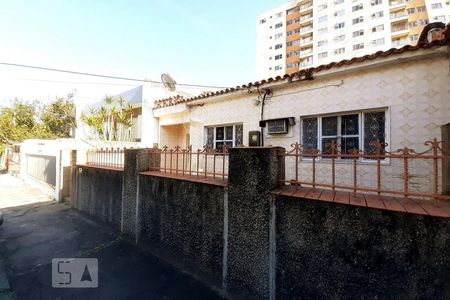 Fachada de casa de condomínio à venda com 3 quartos, 220m² em Méier, Rio de Janeiro