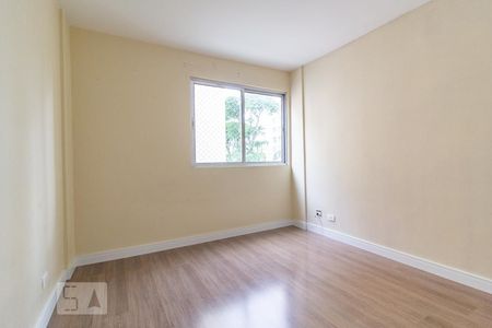 Quarto 1 de apartamento para alugar com 3 quartos, 87m² em Água Verde, Curitiba