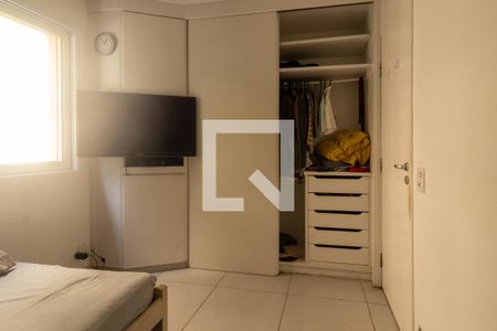 Quarto Suíte de apartamento à venda com 3 quartos, 75m² em Jardim Ampliação, São Paulo