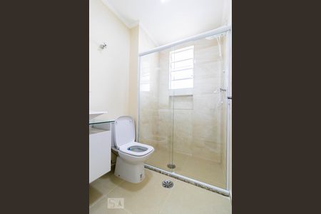 Banheiro de kitnet/studio para alugar com 1 quarto, 33m² em Aclimação, São Paulo