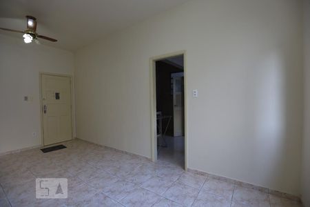 Sala de apartamento para alugar com 1 quarto, 40m² em Tijuca, Rio de Janeiro