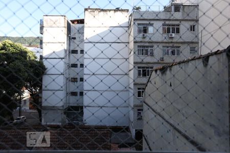 Sala Janela de apartamento para alugar com 1 quarto, 40m² em Tijuca, Rio de Janeiro