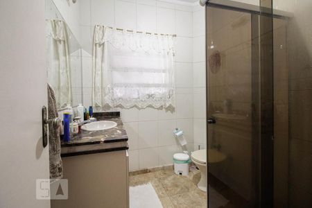 Banheiro  de casa à venda com 4 quartos, 250m² em Vila Regente Feijó, São Paulo