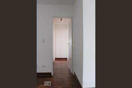 Corredor de apartamento para alugar com 3 quartos, 75m² em Vila Clementino, São Paulo