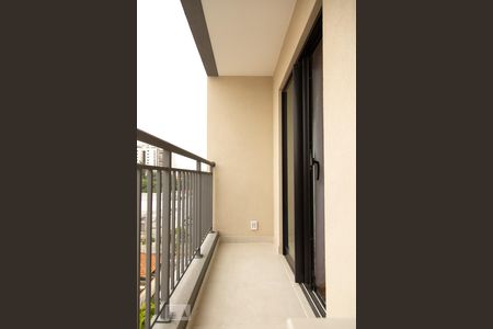 Studio para alugar com 26m², 1 quarto e sem vaga Studio para alugar com 26m², 1 quarto e sem vagaVaranda