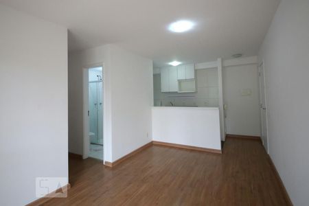 Sala  de apartamento à venda com 3 quartos, 67m² em Jardim Umuarama, São Paulo