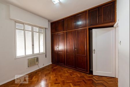 Quarto 1 de apartamento para alugar com 3 quartos, 120m² em Leblon, Rio de Janeiro