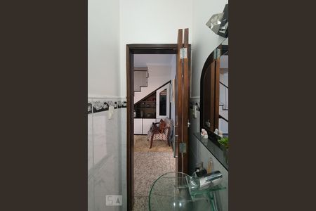 Lavabo de casa para alugar com 3 quartos, 220m² em Jardim Previdência, São Paulo