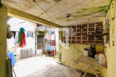 Casa à venda com 270m², 3 quartos e 1 vaga Casa à venda com 270m², 3 quartos e 1 vagaQuintal