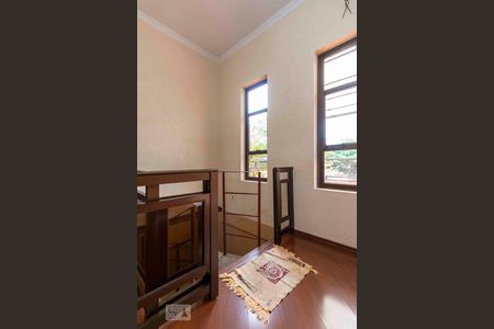 Sala de casa à venda com 3 quartos, 218m² em Jardim Gonzaga, São Paulo