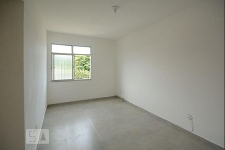 Sala de apartamento para alugar com 3 quartos, 75m² em Taquara, Rio de Janeiro