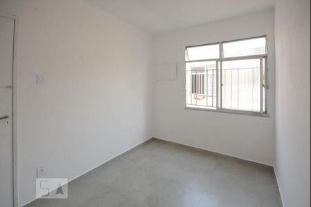 Quarto 1 de apartamento para alugar com 3 quartos, 75m² em Taquara, Rio de Janeiro