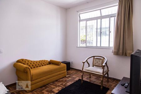 Sala de apartamento para alugar com 2 quartos, 55m² em Carlos Prates, Belo Horizonte