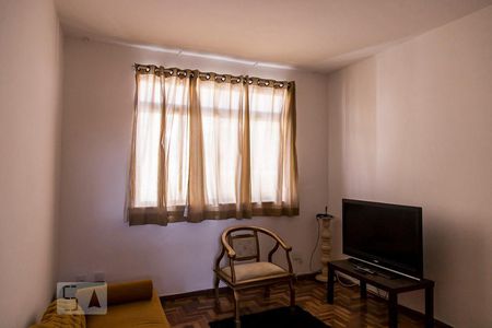 Sala de apartamento para alugar com 2 quartos, 55m² em Carlos Prates, Belo Horizonte