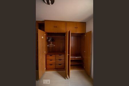 Quarto 1 - Armários de apartamento à venda com 2 quartos, 75m² em Indianópolis, São Paulo