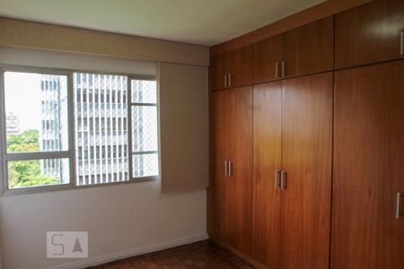 Quarto 1 de apartamento à venda com 3 quartos, 90m² em Leblon, Rio de Janeiro