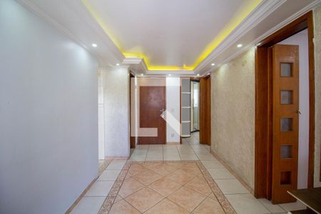 Sala de apartamento à venda com 3 quartos, 50m² em Vila Carmosina, São Paulo