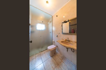 Banheiro de casa à venda com 2 quartos, 150m² em Jardim Santo Alberto, Santo André