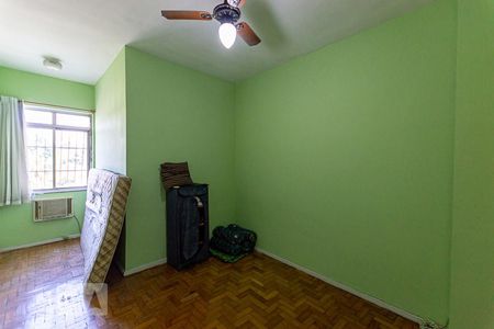 Quarto 2 de apartamento para alugar com 2 quartos, 80m² em Centro, Niterói